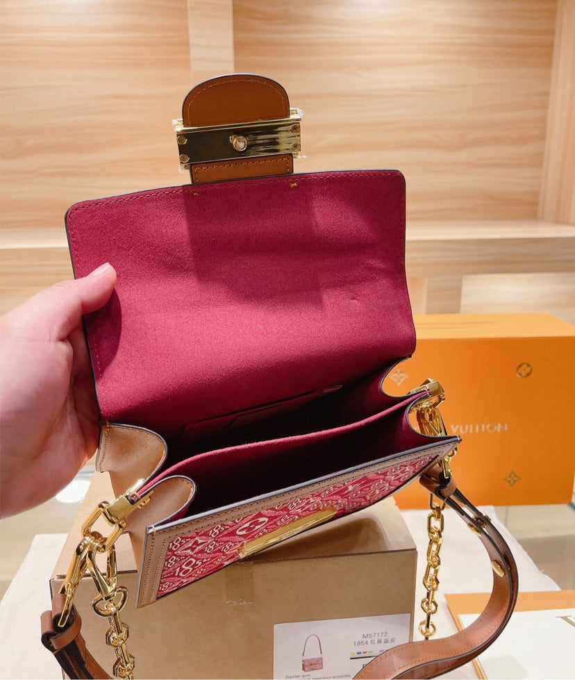 LV crossbody / shoulder handbag